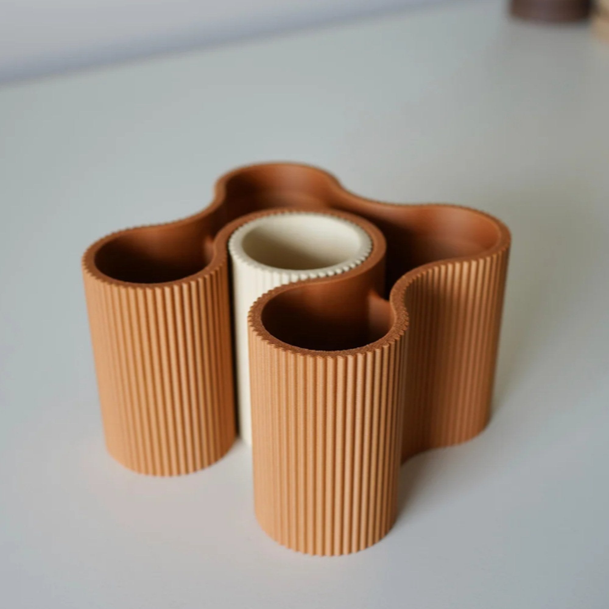 Flusso - Porta Canetas Funcional